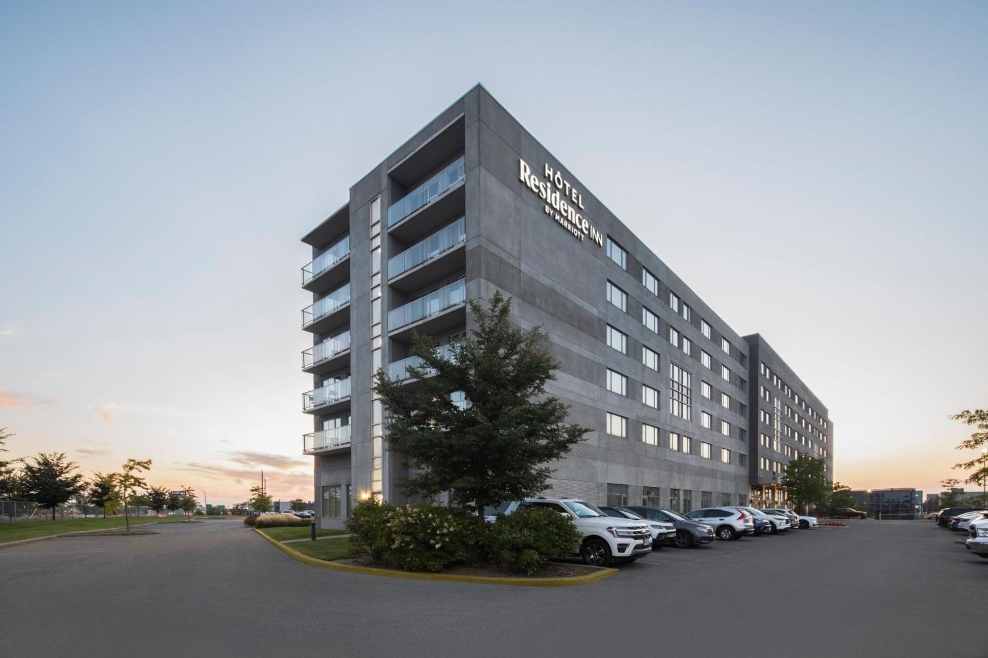 Residence Inn By Marriott Montreal Airport Dorval Esterno foto