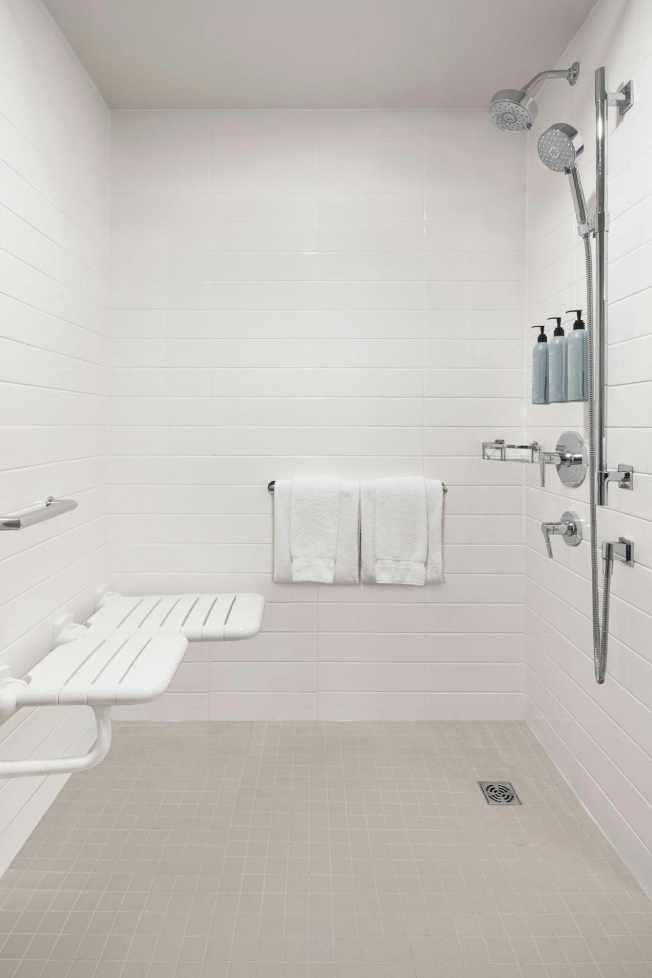 Residence Inn By Marriott Montreal Airport Dorval Esterno foto